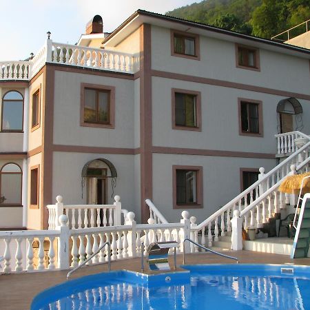 Mamzyshkha Guest House Gagra Dış mekan fotoğraf