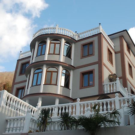 Mamzyshkha Guest House Gagra Dış mekan fotoğraf