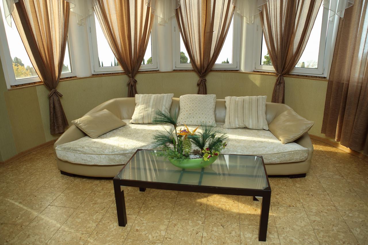 Mamzyshkha Guest House Gagra Dış mekan fotoğraf